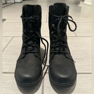 Sorel Emelie II Waterproof Lace-Up Bootie (Women) / Black / Size 6.5